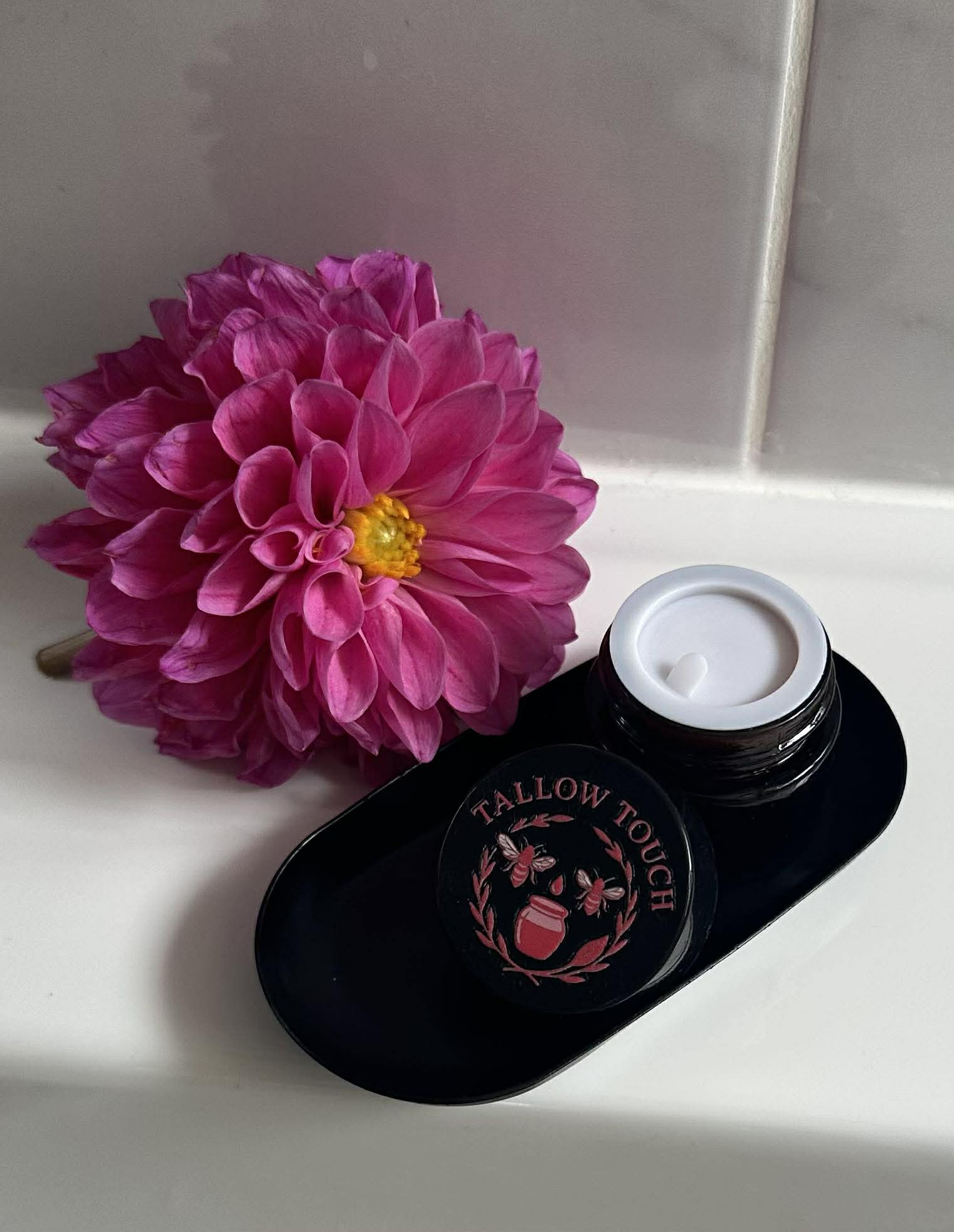 TALLOW TOUCH - Lip Balm - Pink (Kakadu Strawberry Lime) 10g